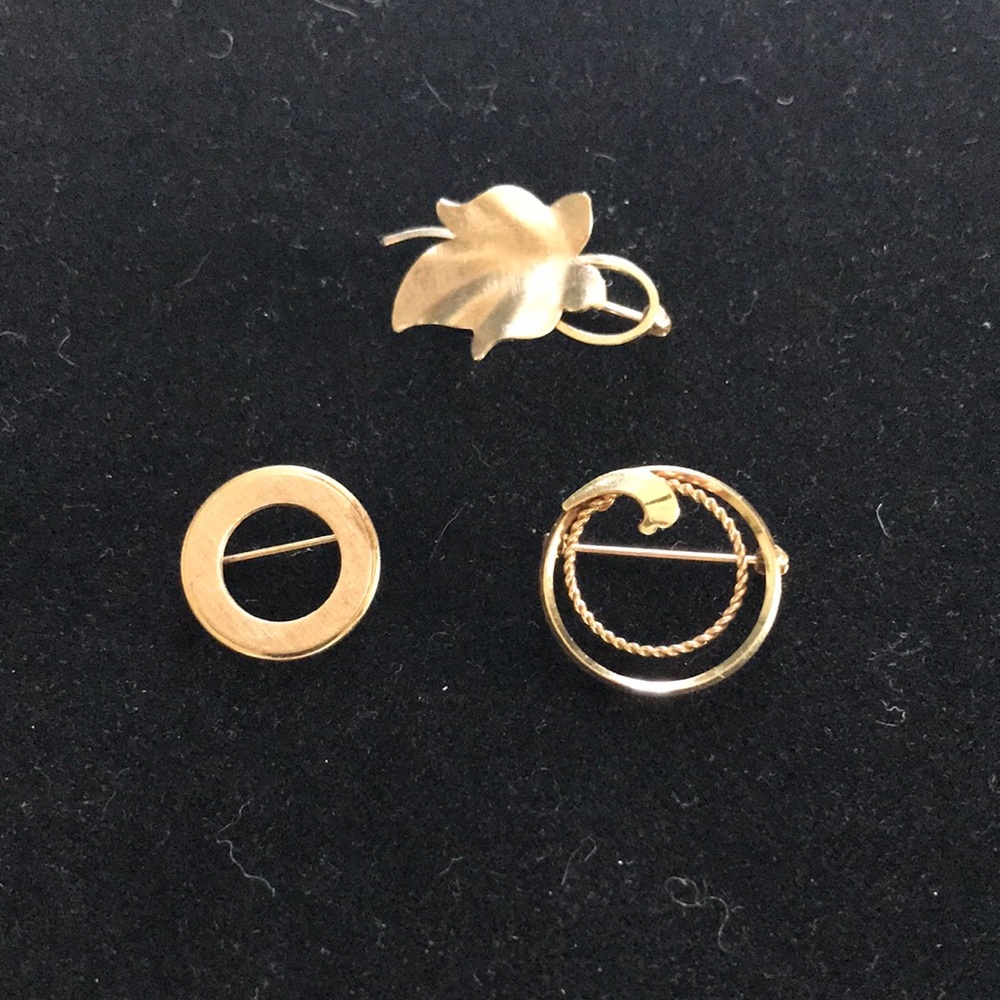 Vintage Van Dell pins